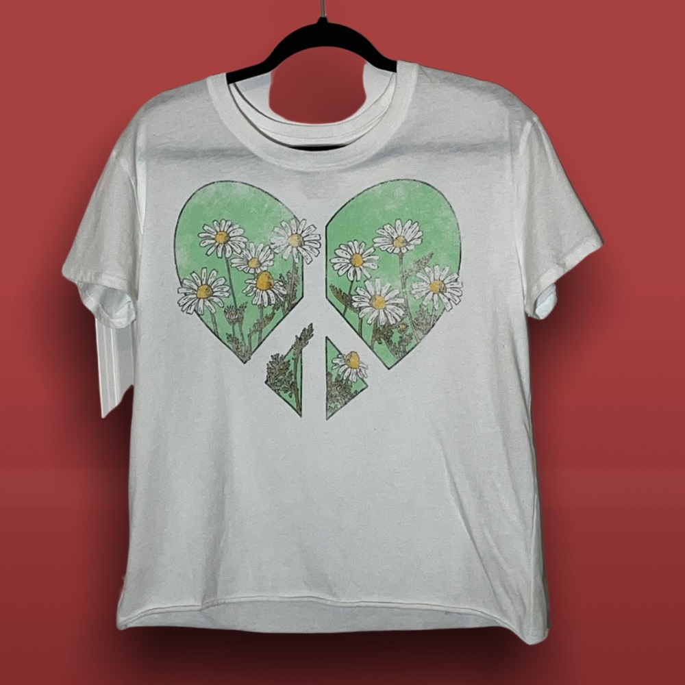 Fifth Sun Peace,Heart and Daisies Tee Large